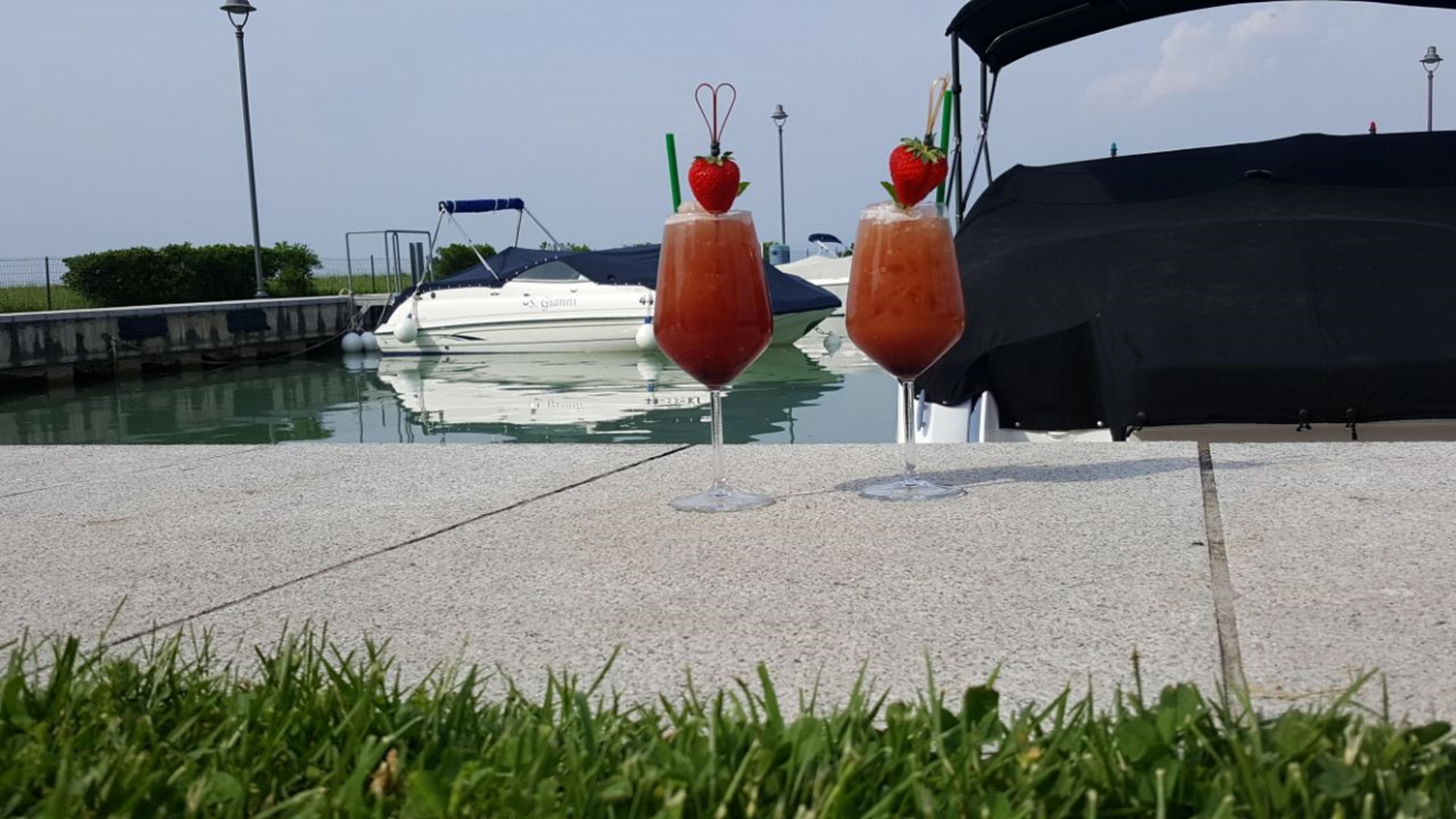 סירמיונה Yachting Hotel Mistral מראה חיצוני תמונה