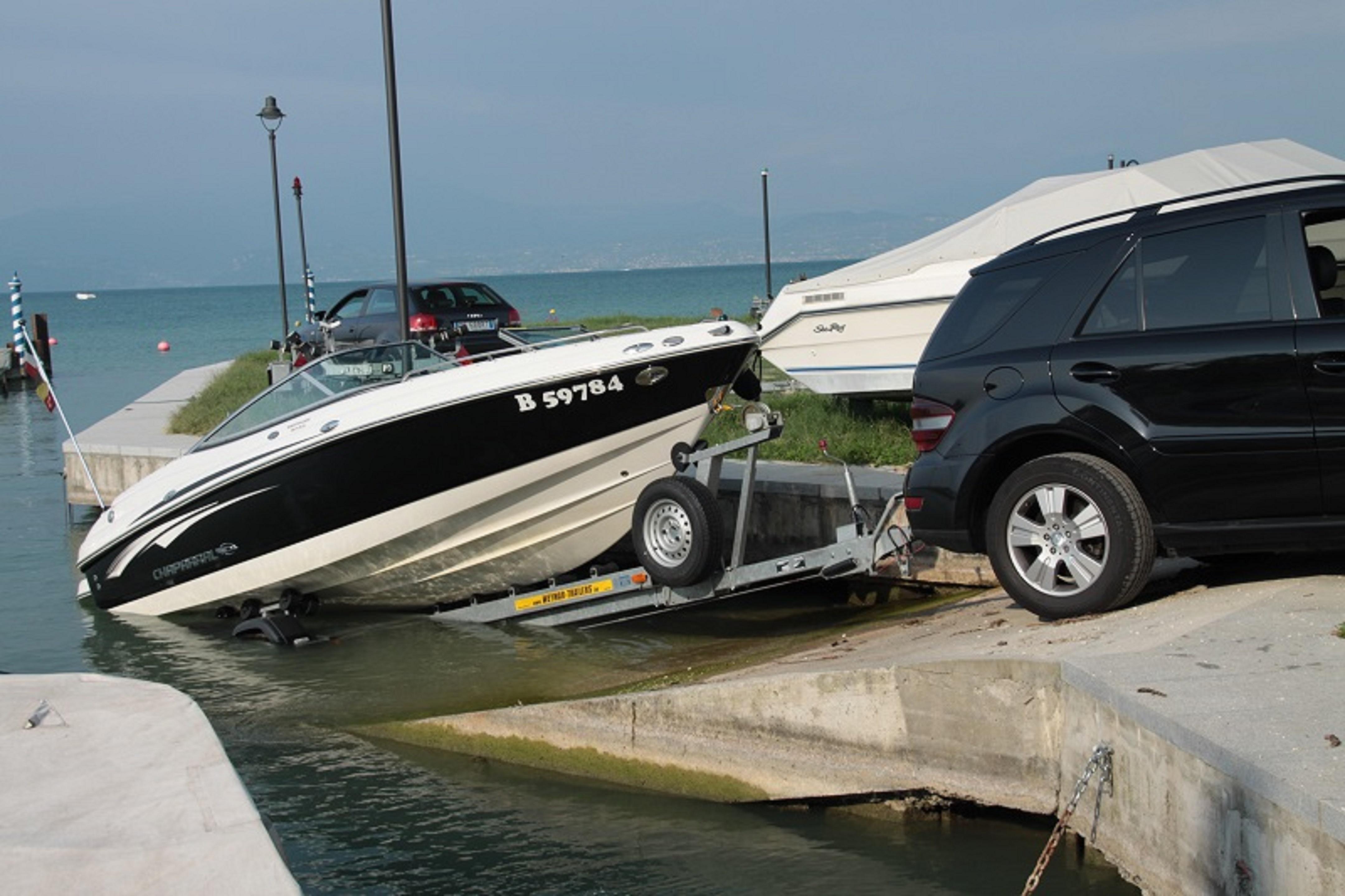 סירמיונה Yachting Hotel Mistral מראה חיצוני תמונה