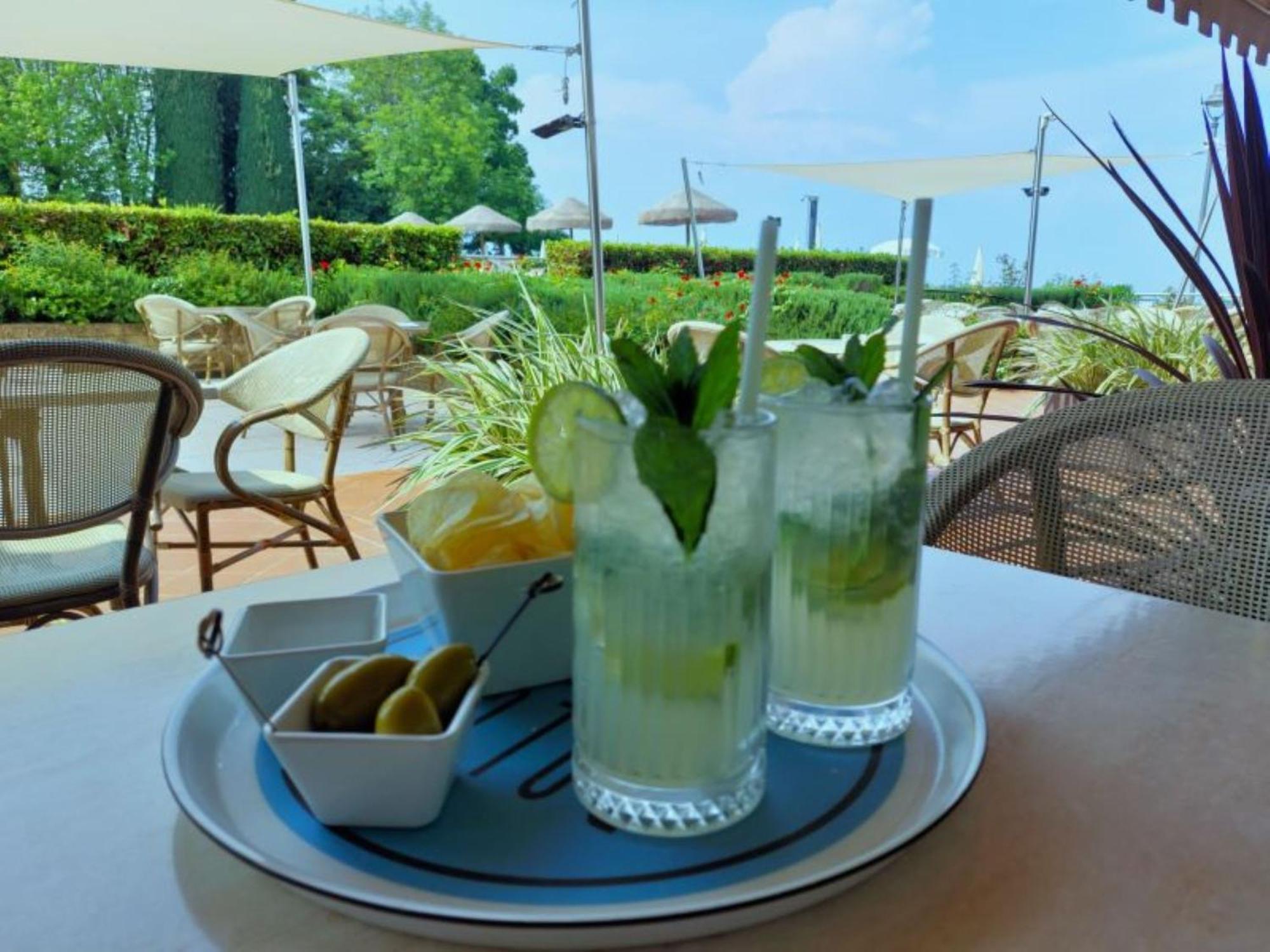 סירמיונה Yachting Hotel Mistral מראה חיצוני תמונה